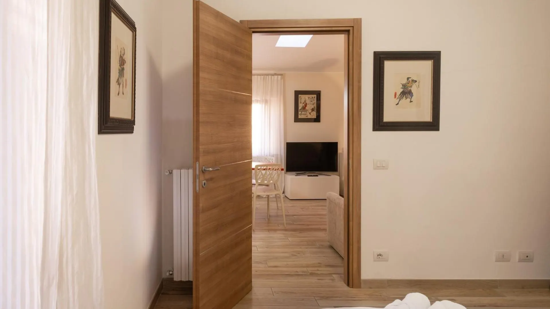 Ponte Pietra Suite - Verona 0*,  Italien